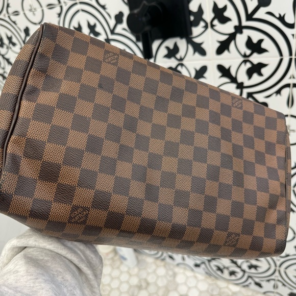 Speedy 30 Damier Ebene USED and in EUC Comes With Dust Bag - Picture 14 of 16